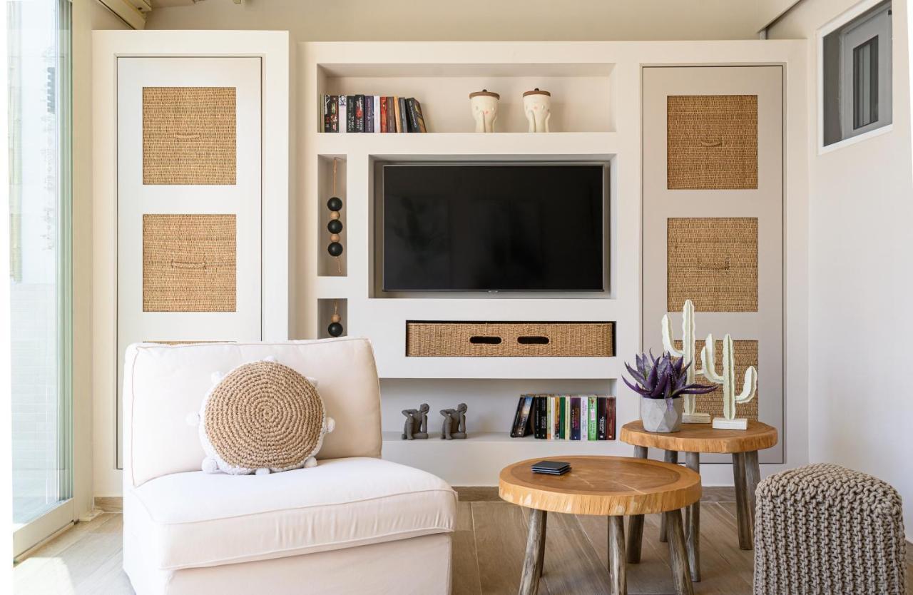 Fiorela'S Casa- A Stylish Loft Apartment In The Heart Of Prévéza Extérieur photo